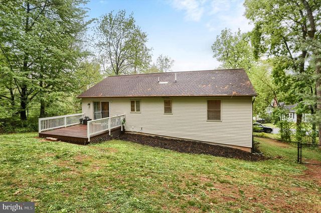 404 LITTLE JOHN DR, Dillsburg, PA 17019