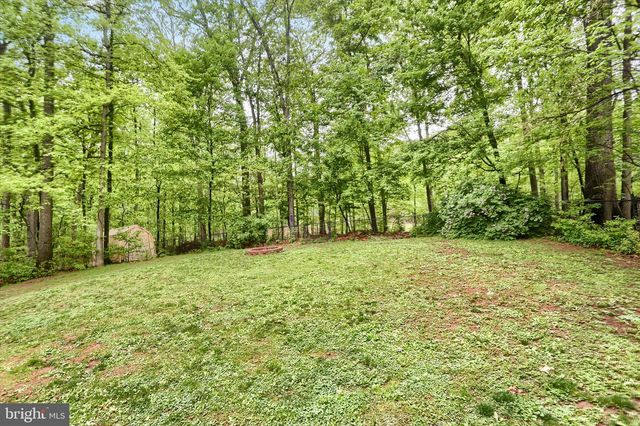 404 LITTLE JOHN DR, Dillsburg, PA 17019