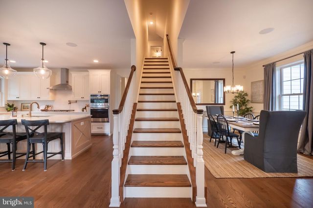 4630 OLD SAUCON RD, Bethlehem, PA 18015