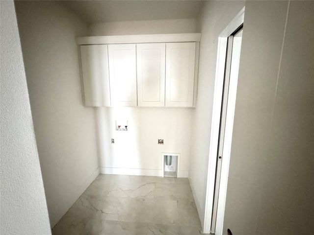 265 NW CopperLeaff Court, Waukee, IA 50263