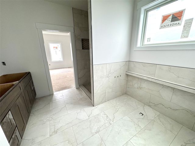 265 NW CopperLeaff Court, Waukee, IA 50263