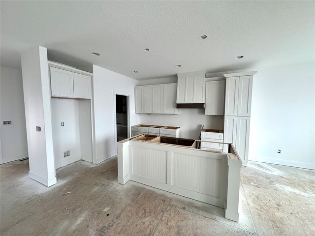 265 NW CopperLeaff Court, Waukee, IA 50263