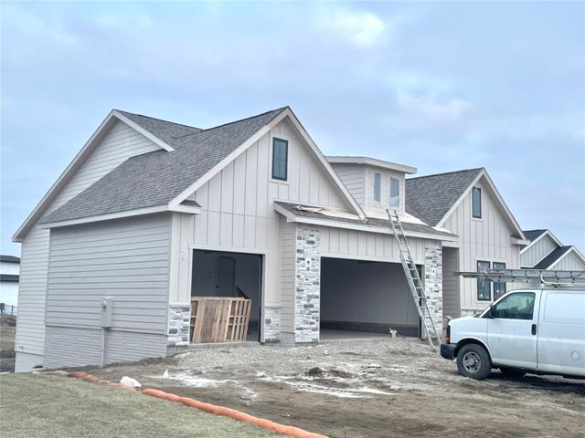 265 NW CopperLeaff Court, Waukee, IA 50263