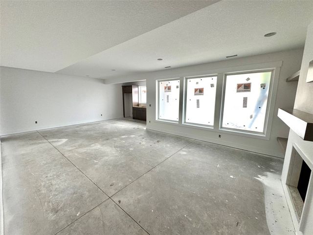 265 NW CopperLeaff Court, Waukee, IA 50263