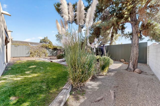 5516 Amistad Road NE, Albuquerque, NM 87111