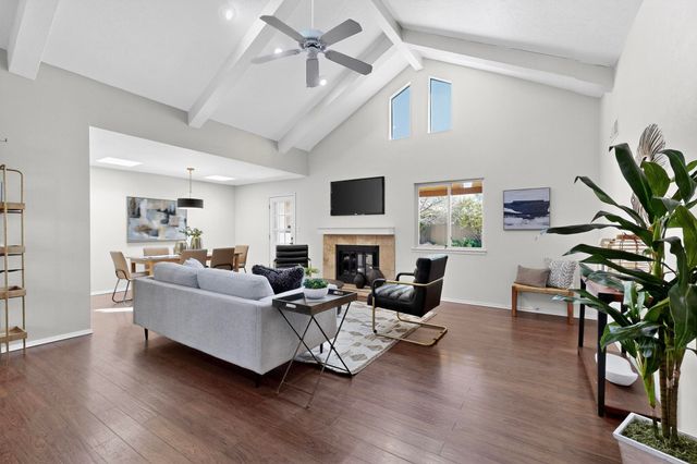 5516 Amistad Road NE, Albuquerque, NM 87111