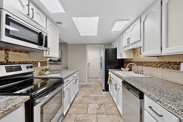 5516 Amistad Road NE, Albuquerque, NM 87111