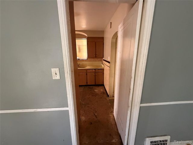 2629 Fullerton Street, Detroit, MI 48238