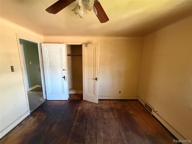2629 Fullerton Street, Detroit, MI 48238