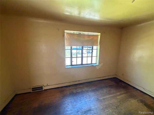 2629 Fullerton Street, Detroit, MI 48238