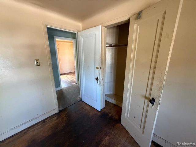 2629 Fullerton Street, Detroit, MI 48238