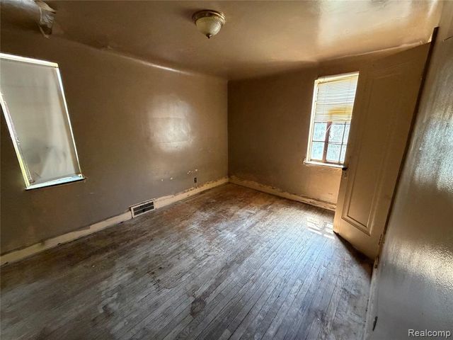 2629 Fullerton Street, Detroit, MI 48238