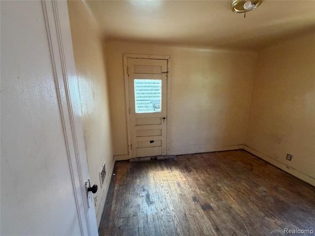 2629 Fullerton Street, Detroit, MI 48238