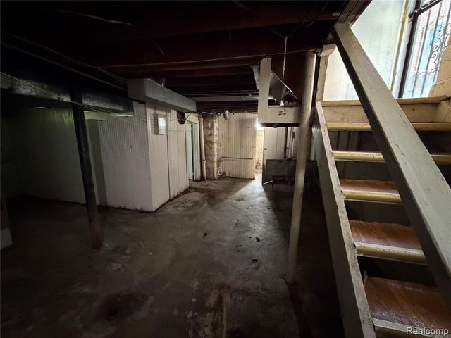 2629 Fullerton Street, Detroit, MI 48238
