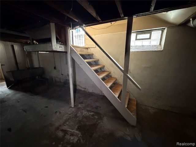 2629 Fullerton Street, Detroit, MI 48238