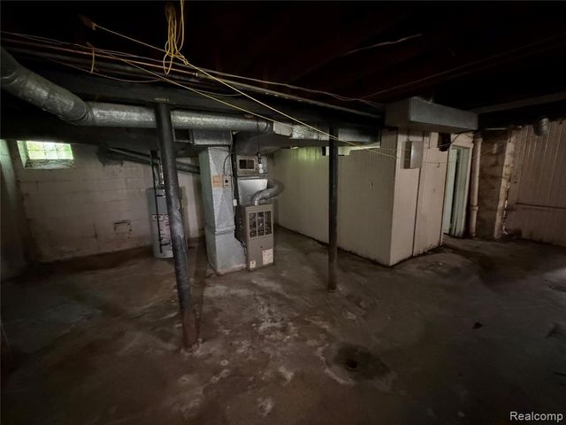 2629 Fullerton Street, Detroit, MI 48238
