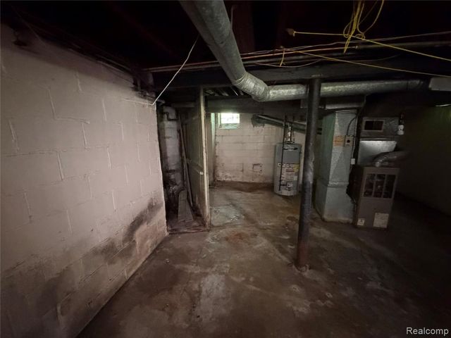 2629 Fullerton Street, Detroit, MI 48238