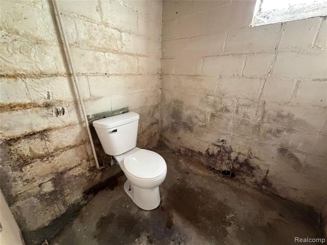 2629 Fullerton Street, Detroit, MI 48238