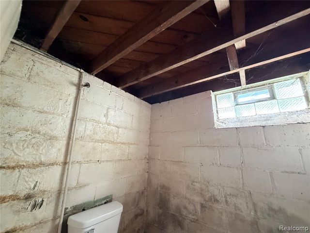 2629 Fullerton Street, Detroit, MI 48238