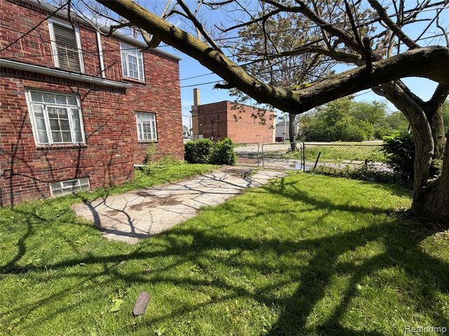 2629 Fullerton Street, Detroit, MI 48238
