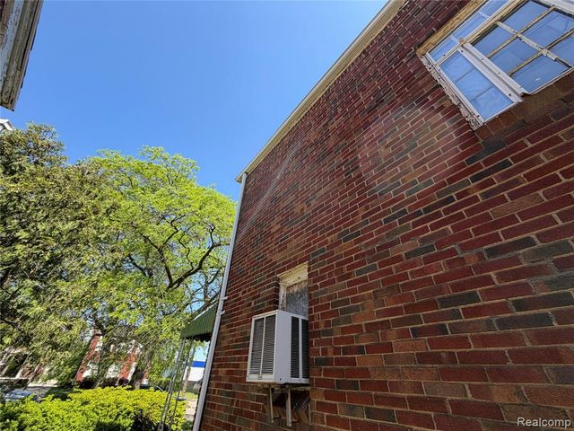 2629 Fullerton Street, Detroit, MI 48238