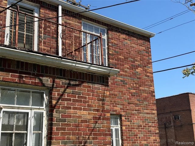2629 Fullerton Street, Detroit, MI 48238