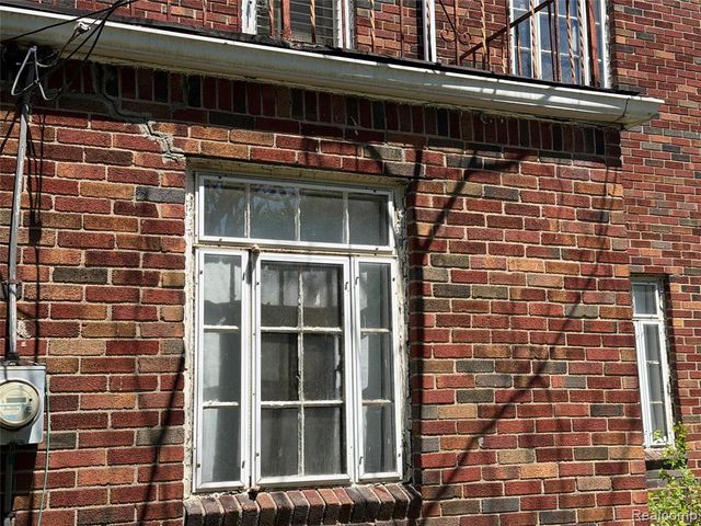 2629 Fullerton Street, Detroit, MI 48238