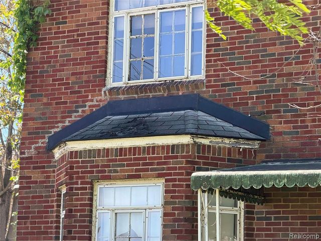 2629 Fullerton Street, Detroit, MI 48238