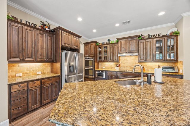 17001 Northlake Hills DR, Jonestown, TX 78645