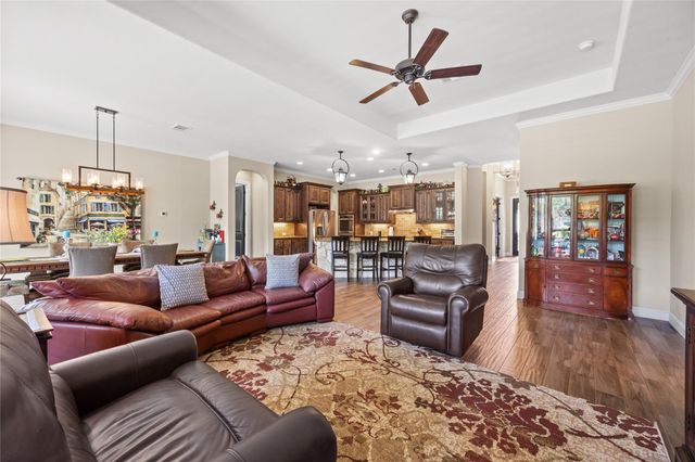 17001 Northlake Hills DR, Jonestown, TX 78645