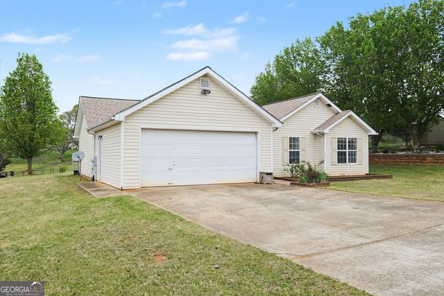 4661 Turning Leaf Drive, Gillsville, GA 30543