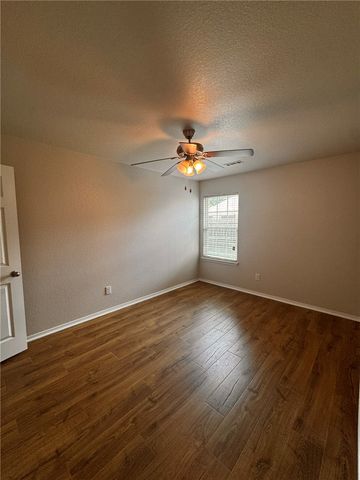 11723 E Creek Lane, Farmington, AR 72730