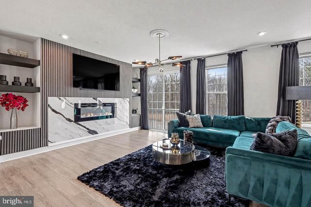 10878 FOXTROT CIR, Upper Marlboro, MD 20772