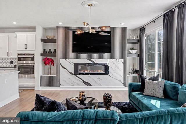 10878 FOXTROT CIR, Upper Marlboro, MD 20772