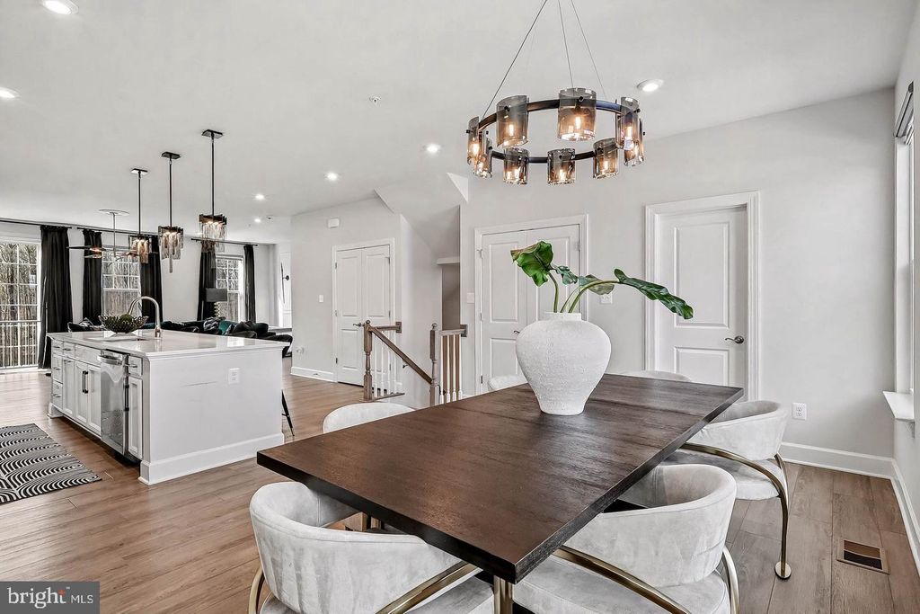 10878 FOXTROT CIR, Upper Marlboro, MD 20772