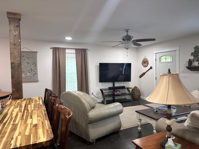 26 Quapaw Drive, Cherokee Village, AR 72529