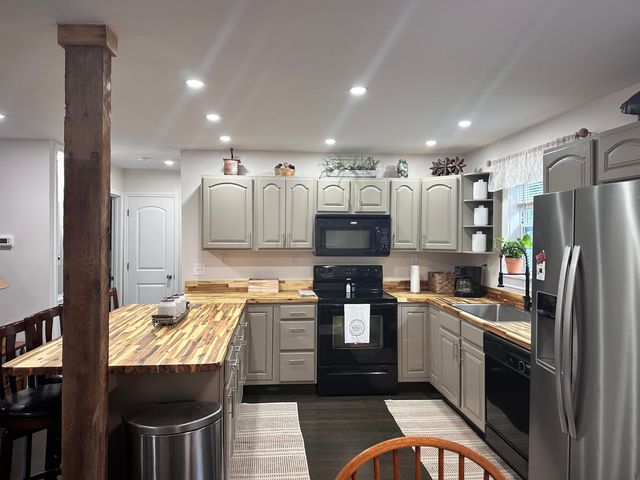 26 Quapaw Drive, Cherokee Village, AR 72529