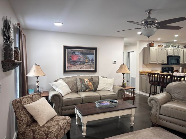 26 Quapaw Drive, Cherokee Village, AR 72529