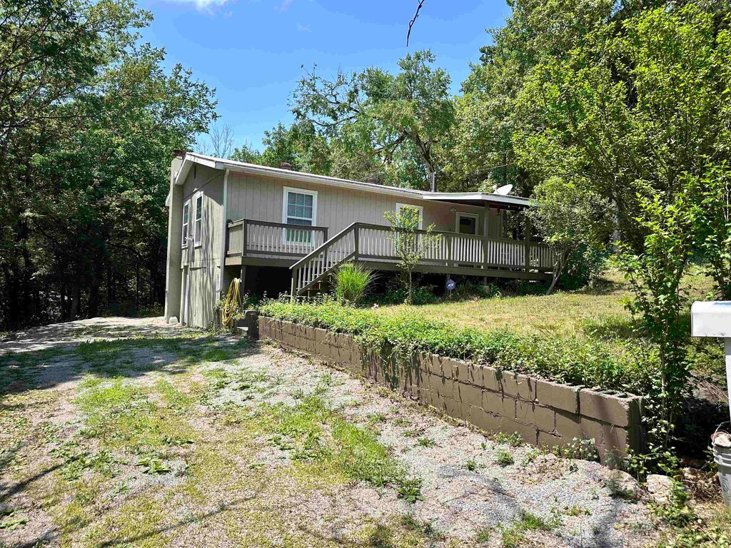 26 Quapaw Drive, Cherokee Village, AR 72529