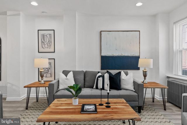 814 WILDER ST, Philadelphia, PA 19147