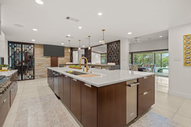 4400 Ridgehaven Road, Fort Worth, TX 76116