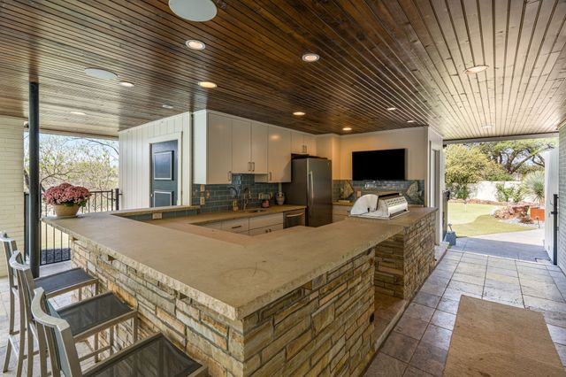 4400 Ridgehaven Road, Fort Worth, TX 76116