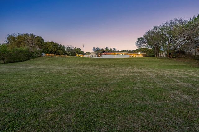 4400 Ridgehaven Road, Fort Worth, TX 76116