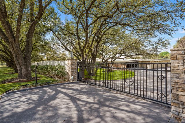 4400 Ridgehaven Road, Fort Worth, TX 76116