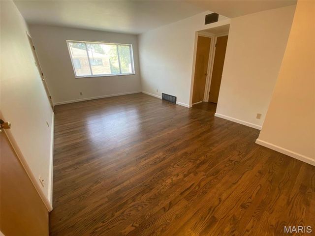 8502 Titchfield Court C, St Louis, MO 63123