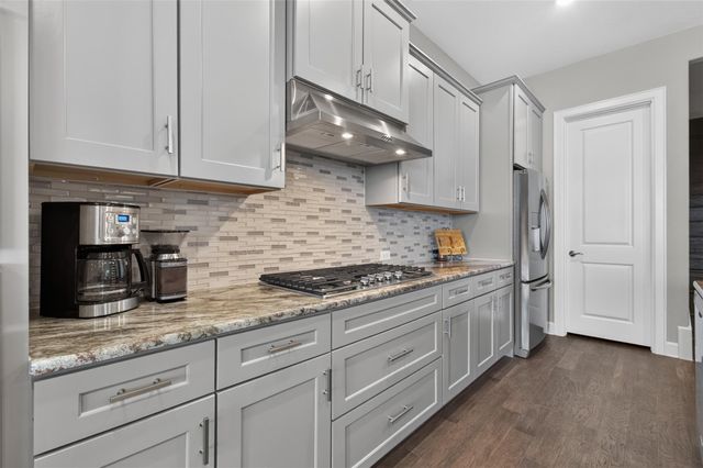 220 Cruising Oak ST, San Marcos, TX 78666