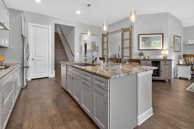 220 Cruising Oak ST, San Marcos, TX 78666