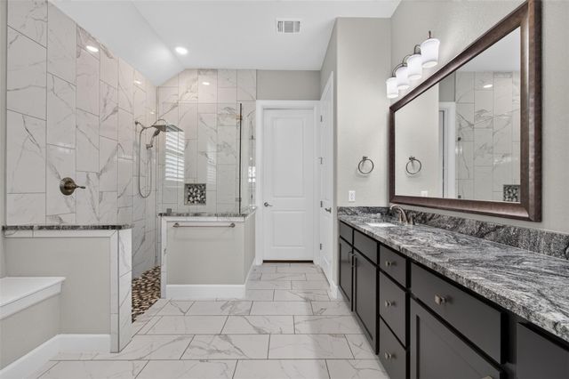 220 Cruising Oak ST, San Marcos, TX 78666