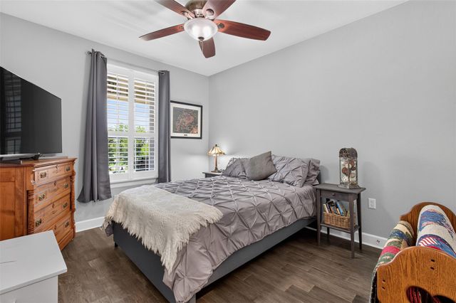 220 Cruising Oak ST, San Marcos, TX 78666