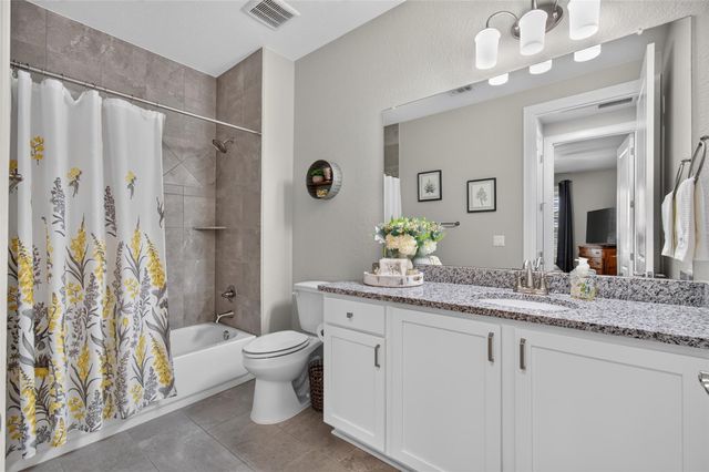 220 Cruising Oak ST, San Marcos, TX 78666